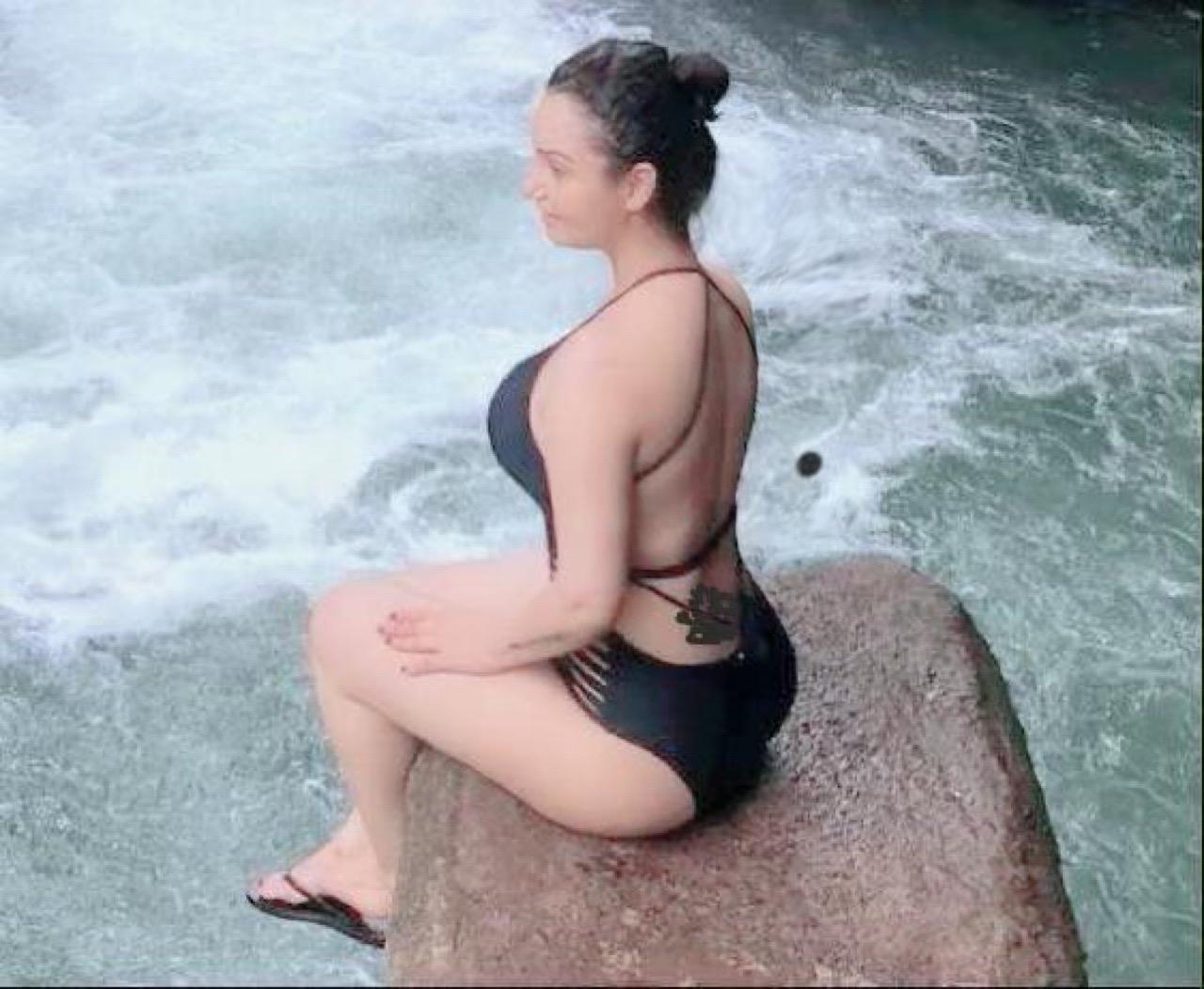 Pooja - professional escort Mahipalpur